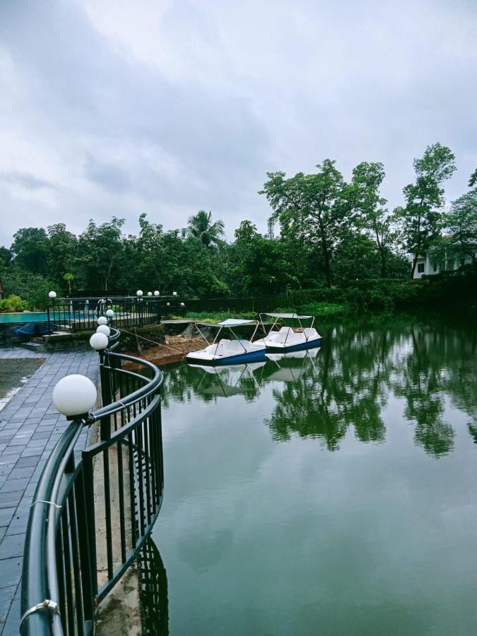 Rockdale Resort Nilambūr Exteriör bild