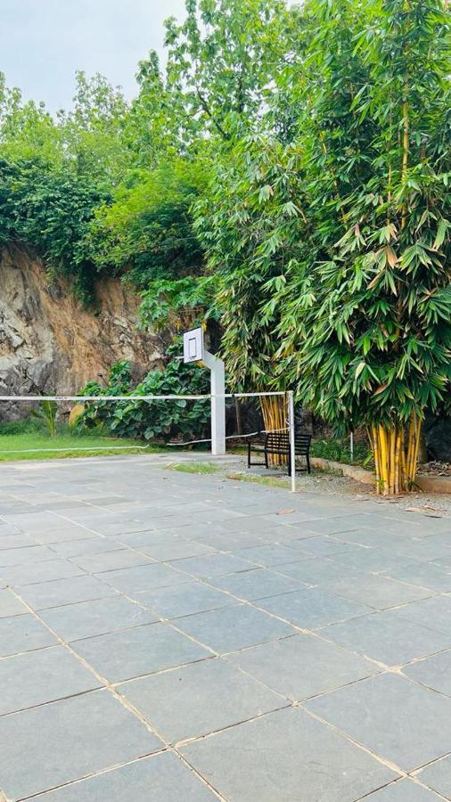 Rockdale Resort Nilambūr Exteriör bild